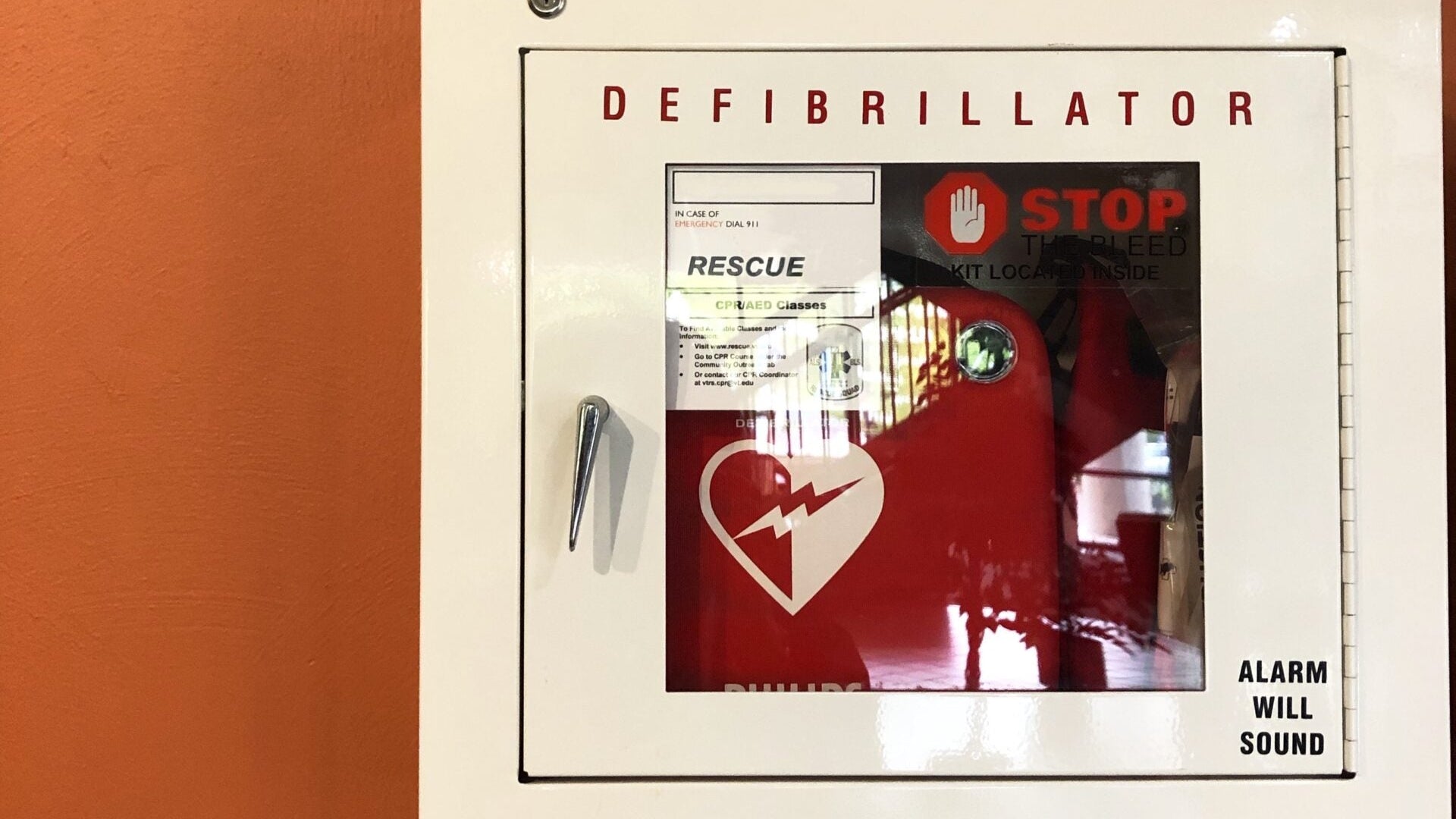 Défibrillateur en entreprise